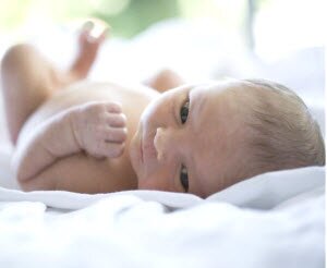 почему икает новорожденный